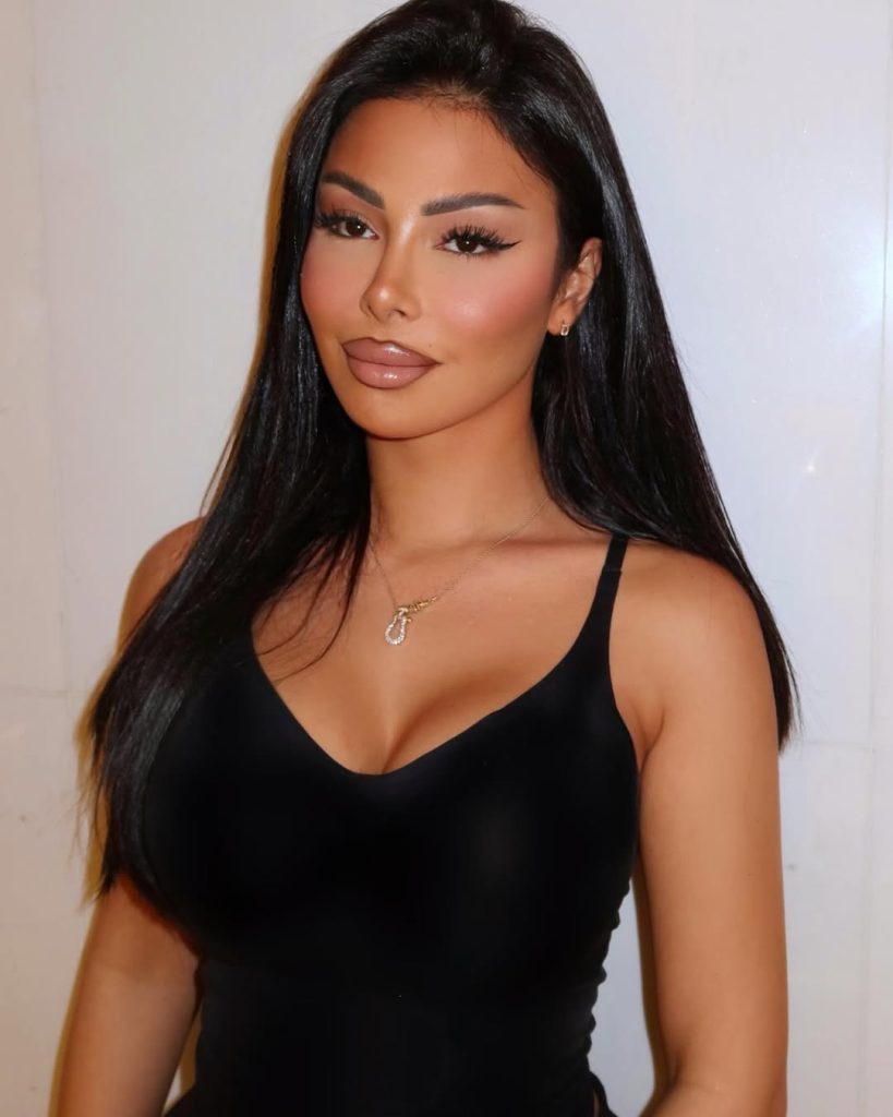 Maeva Ghennam : Les Coulisses de son Ascension